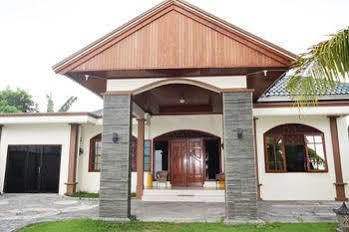 Villa Amari 2 Mataram Bagian luar foto